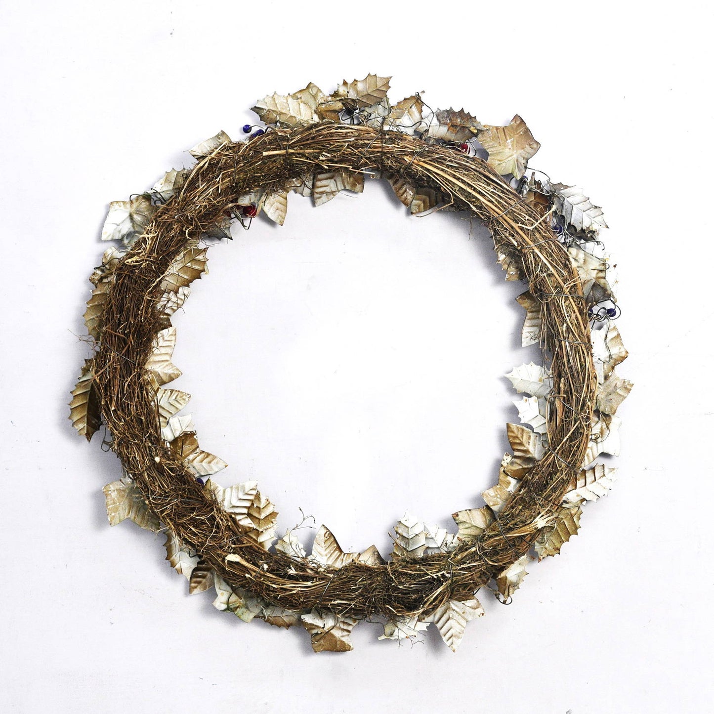 Christmas Artisan Fairtrade Metal Holly and Ivy Wreath Door Decoration