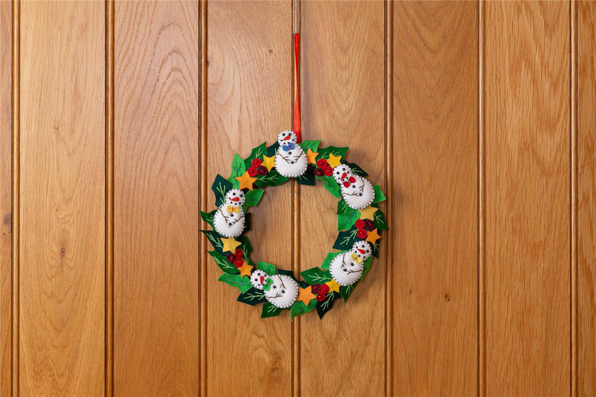 Handmade Felt Wreath Christmas Door Hanging Decoration - 21 cm