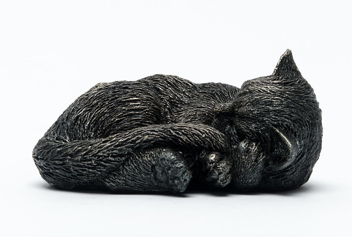 Sleeping Cat Curled Up Plant Pot Feet - Set of 3