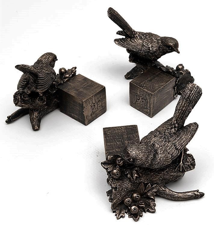 Robin Plant Pot Feet - Set of 3