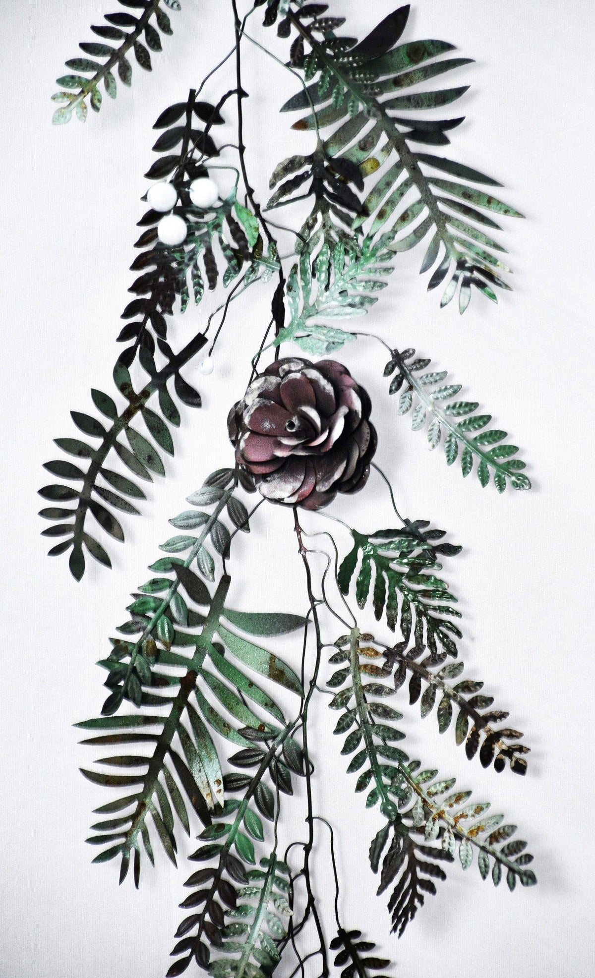 Christmas Artisan Fairtrade Metal Pine Cone and Leaf Garland Decoration