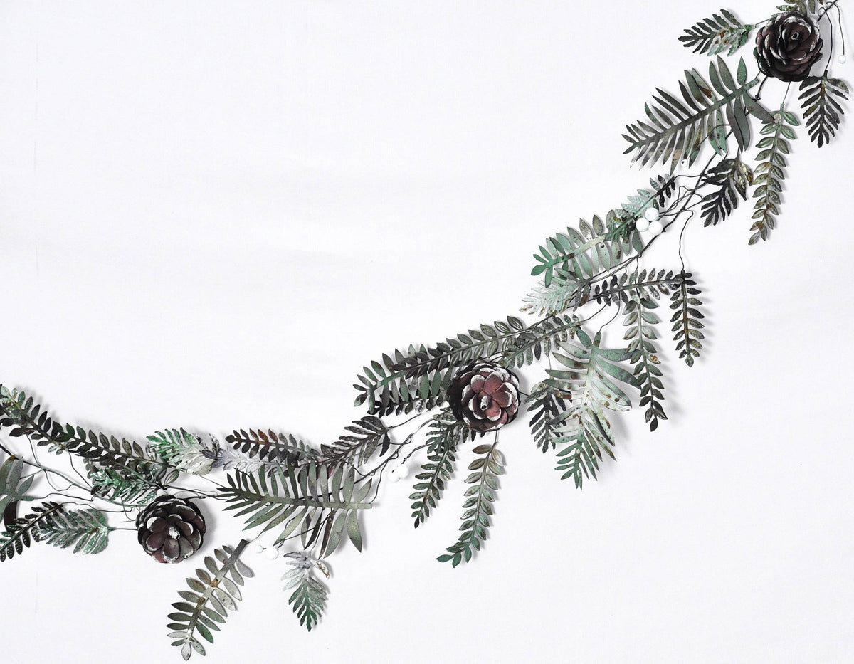 Christmas Artisan Fairtrade Metal Pine Cone and Leaf Garland Decoration