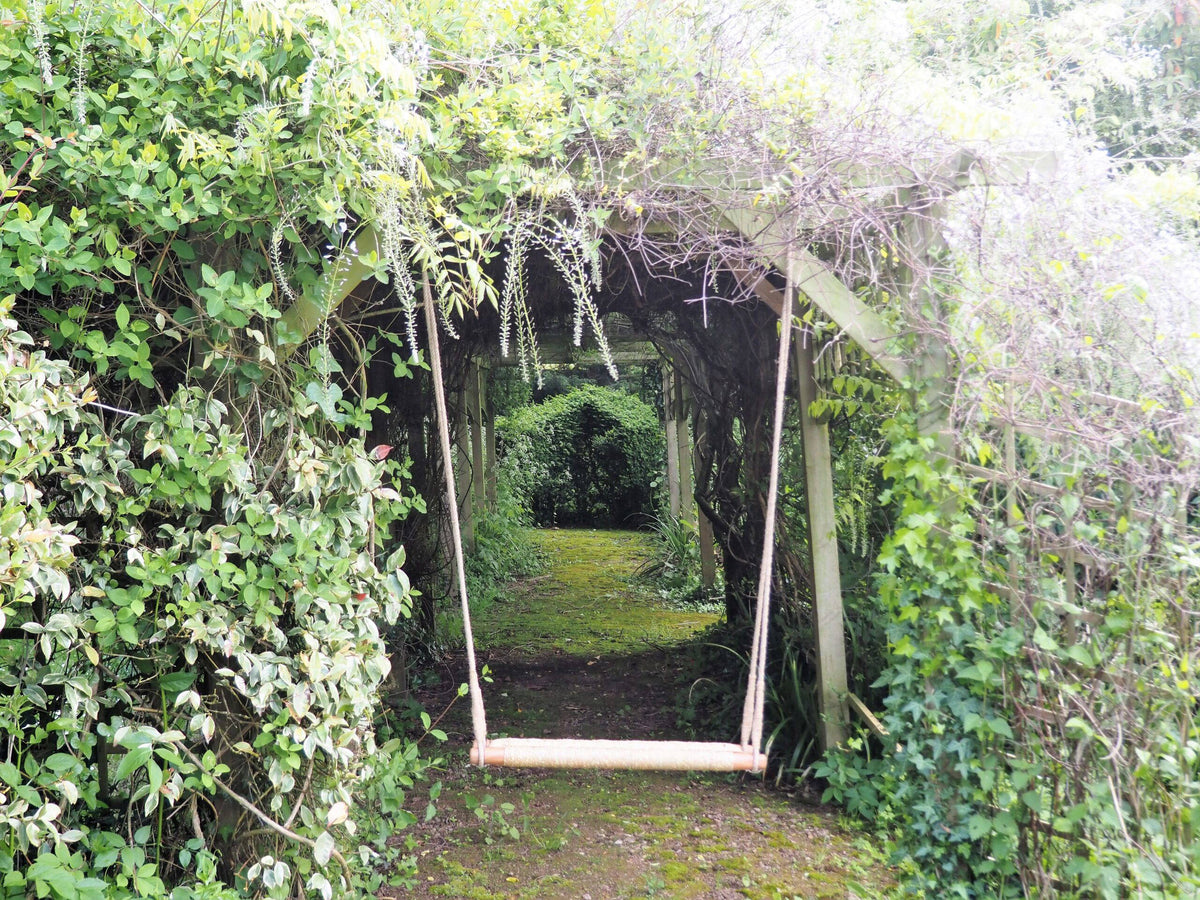 Jute And Acacia Wood Garden Swing Seat