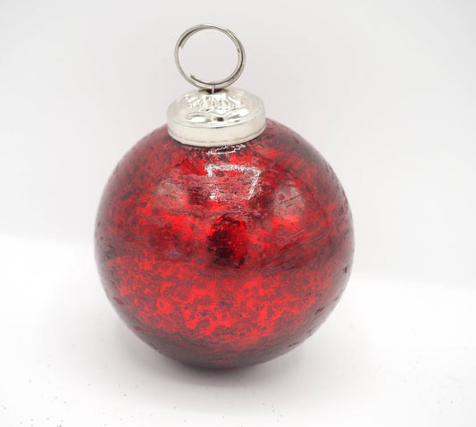 MERCURY RED GLASS FOIL BAUBLE IN ANTIQUE FINISH