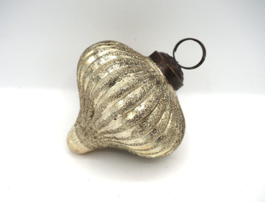 GLITTER CRACKLE LANTERN STYLE BAUBLE IN ANTIQUE SILVER FIINISH