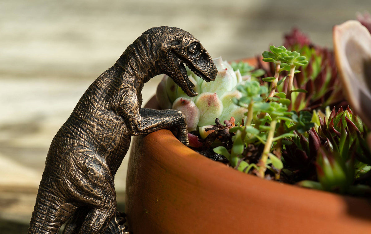 Velociraptor Plant Pot Hanger