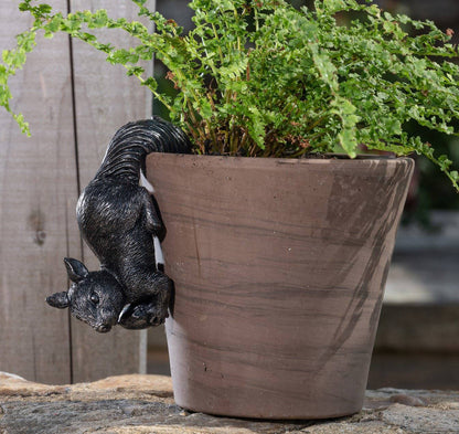 Red Squirrel Plant Pot Hanger