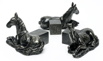 Horse Laying Plant Pot Feet - Set of 3